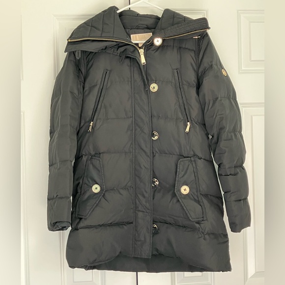 Michael Kors Women’s Black with Gold Buttons Puffer Jacket  Size: Medium - Picture 2 of 7